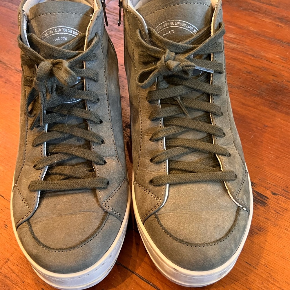 P448 women’s skate sneaker size 8